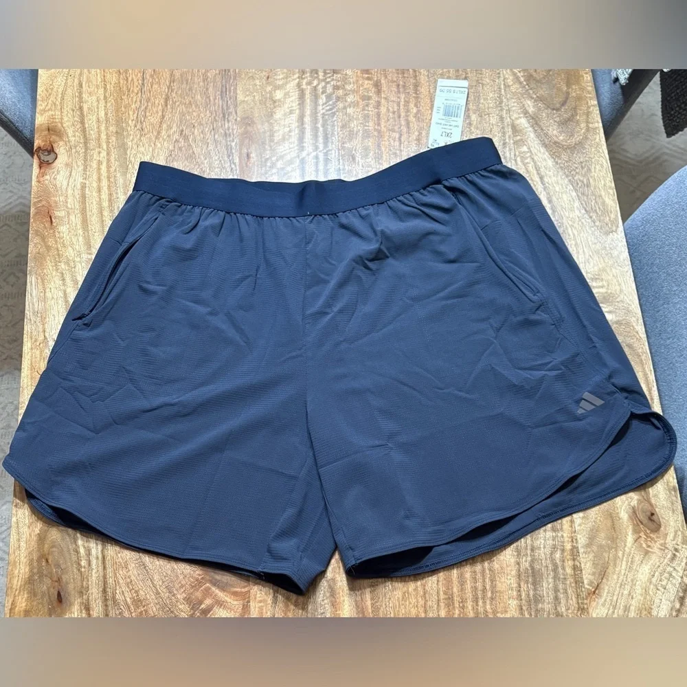 Adidas Men’s 2XL Legend Ink Lightweight Shorts 7 Inseam